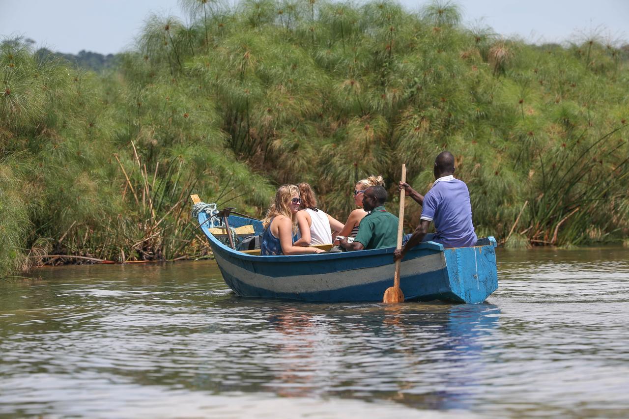 Brovad Sands Lodge Kalangala Bagian luar foto